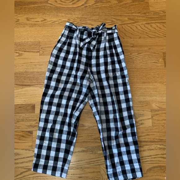 Madewell Paperbag Gingham Cropped Pants - Picture 6 of 6